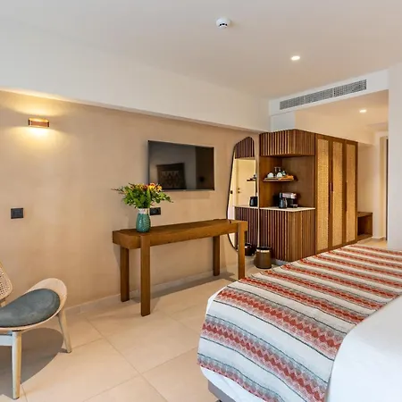 Minos Ambassador & - Adults Only Otel 5*
