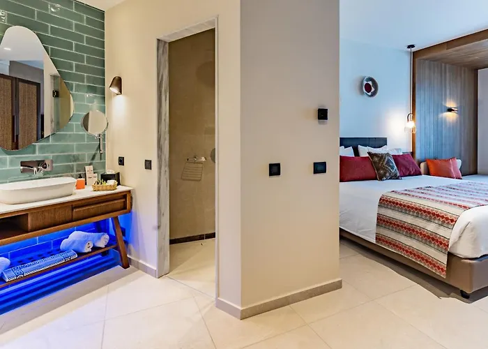 Minos Ambassador & - Adults Only 5*